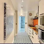 Plymouth Hoe - Stunning 2 Bedroom Lower Ground Floor Apartment