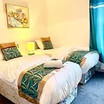 3 Bedroomed House For Up To 7 People, Close To The Hoe, Barbican & City Centre