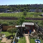 Apartment With Shared Garden And Basic Equipments
