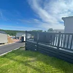 Luxury 6 Bed Lodge With Hot Tub