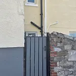 Great 2 Bedroom Flat