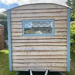 Modern Shepherd\'S Hut At St Anne\'S