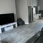 3 Bedroom Self Contained Ground Floor Flat With Parking