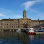 Royal William Yard. High Spec Apt.