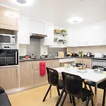 Bright Ensuite Rooms, Plymouth - Sk