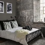 Two-Bedroom Apartment At Royal William Yard, Plymouth