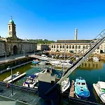 Royal William Yard Apartments - Large And Luxurious With Free Parking