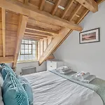 Luxury 2 Bed Apartment In Historic Royal William Yard