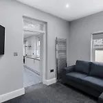 Brand New Huge 2 Bedroom Ground Floor Flat