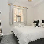 Stylish Apartment, Barbican