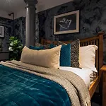 Rwy Suite007 Luxury Signature Apartment With Sea View & Optional Parking