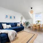 2 Bed - Penthouse The Gatehouse By Pureserviced