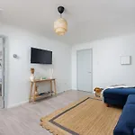 2 Bed - Penthouse The Gatehouse By Pureserviced