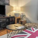 Lofty Apartment In Plymouth