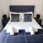 Spacious Home From Home In Plymouth