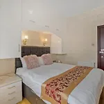 Luxury Oceana Apartment, Central City Centre, Newly Refurbished