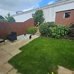 Entire 2 Bedroom House Modern Stylish Luxury