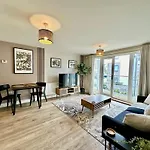 The Cosy, Exceptional One Bed Apartment With Free Parking