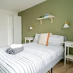 Luxury 2 Bed Apartment, Centre Of The Barbican!