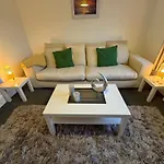 Two Bedroom Detached Modern Bungalow Close To Plymouth Argyle Fc