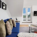 Stunning Penthouse Apartment - Sea View - Plymouth - Parking - By Habita Property