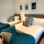 Royal William Yard Apartments - Large And Luxurious With Free Parking