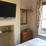 Barbican Reach Guest House