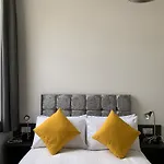 6 Bed - Kings Cross By Pureserviced