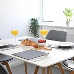 Spacious Penthouse In Central Plymouth 3 Large Bedrooms