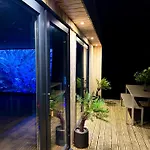 Sunridge Fishing Lodge With Hot Tub & Giant Cinema