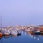 Ocean Crescent Plymouth City Centre Penthouse Level Over 25\'S Only