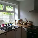 Nice Double And Single Rooms In The Quiet Area With Excellent Shared Facilities