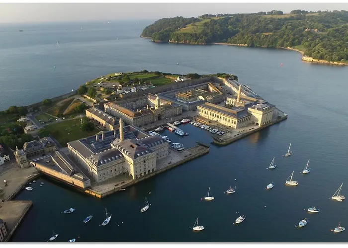 Royal William Yard Sea View Apartment