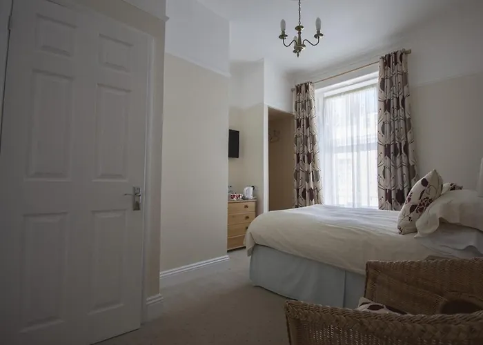 Poppy\'S Guest House