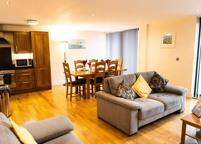 Luxury Apartment Near City Centre And Royal William Yard