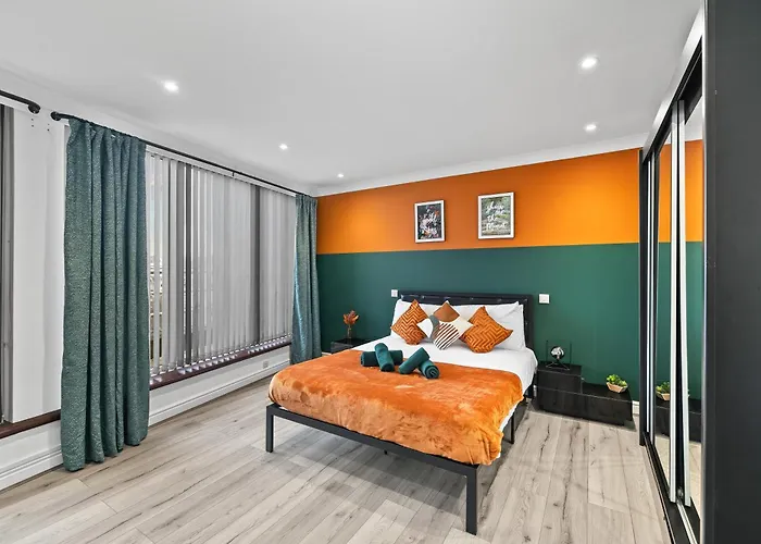 City Centre Penthouse - Weekend Getaway