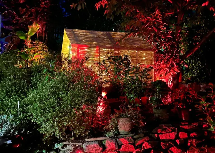 Bumble Bee Cottage
