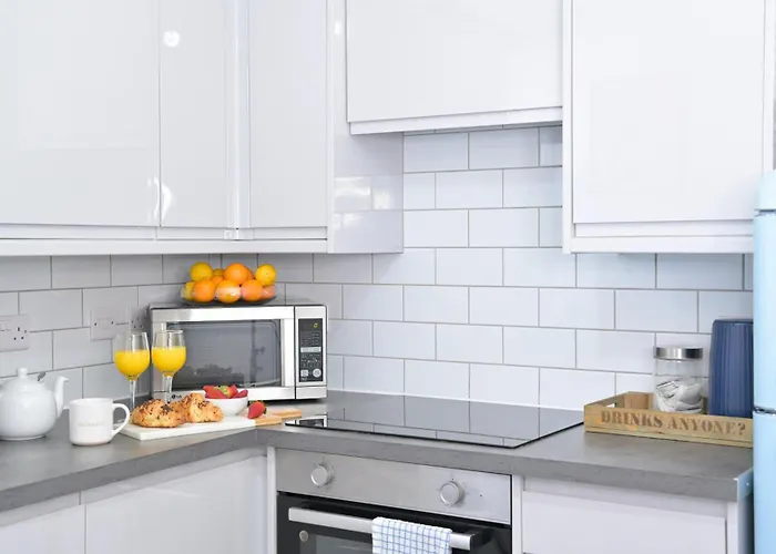 Spacious 2 Bed Flat In Central Plymouth