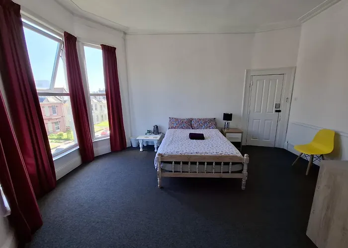 Freedom Park Villas, Plymouth