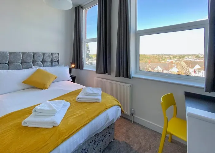 2 Bed Apartment Close To Station And City Centre