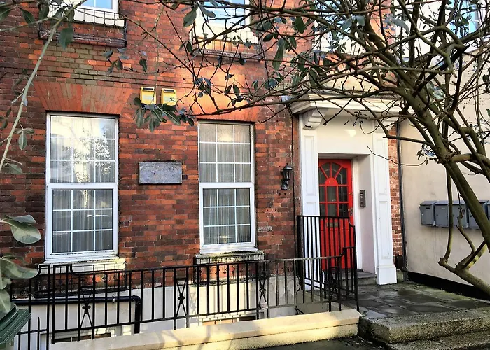 Ebrington House