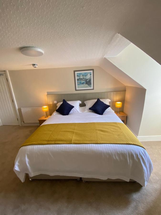 The George Hotel