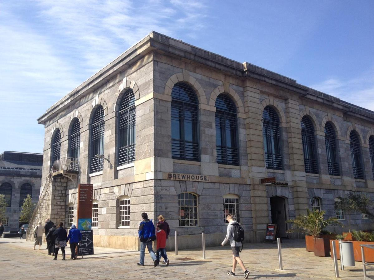 Royal William Yard Free Parking & Wifi *