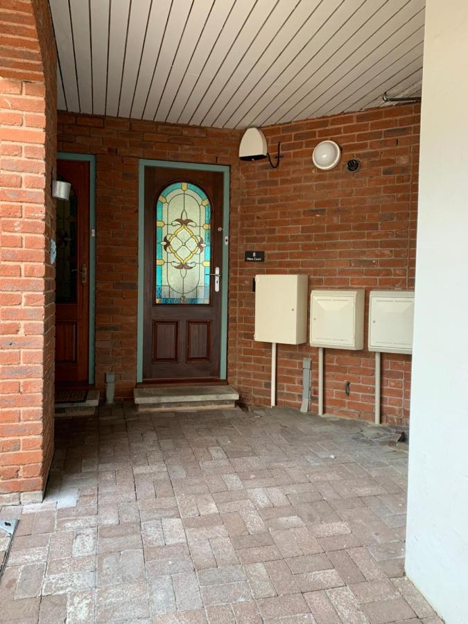 Mitre Court Holiday Apartment *