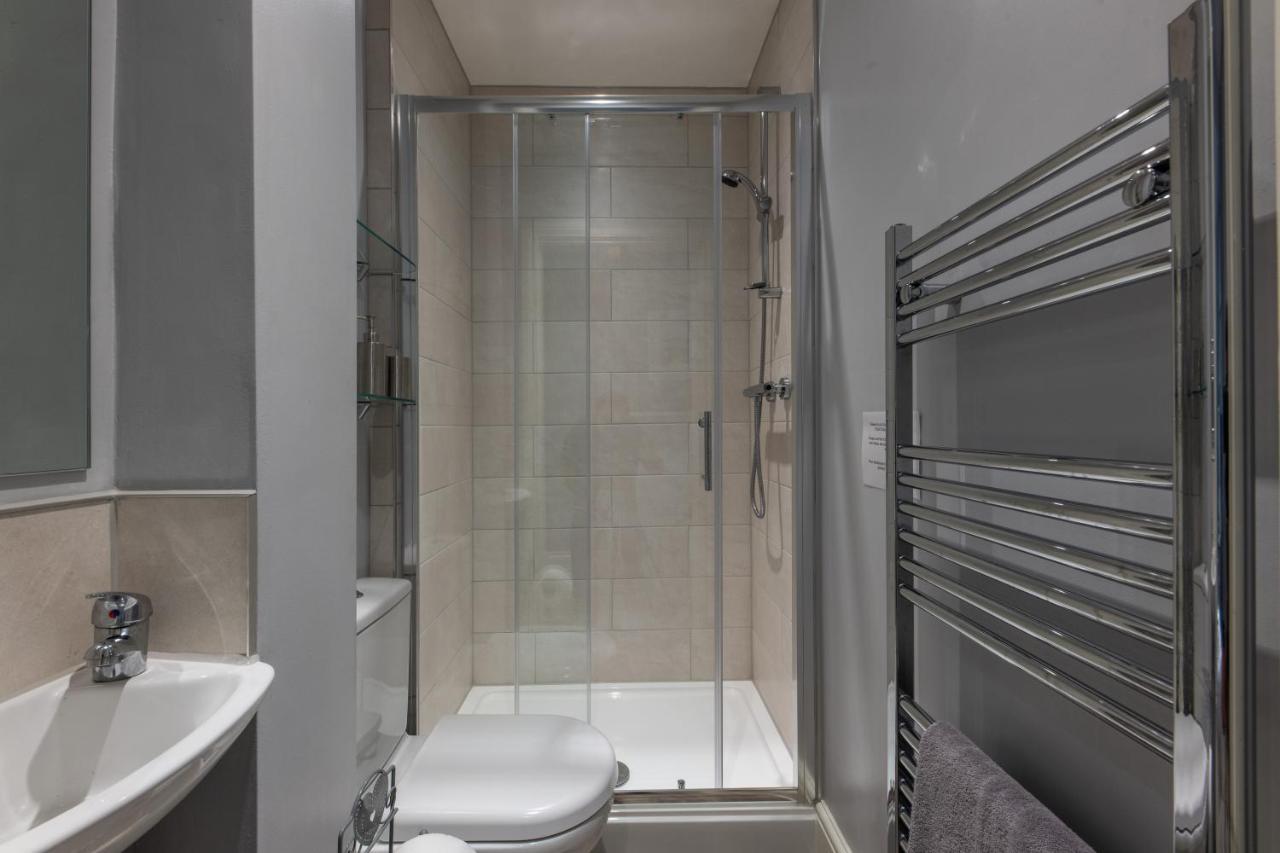2 Sussex Place *
