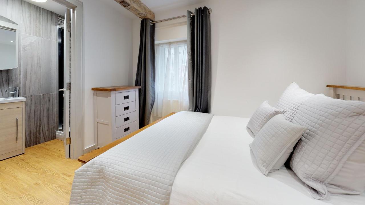 Custom House 2 Bed Apartments, The Barbican, Plymouth