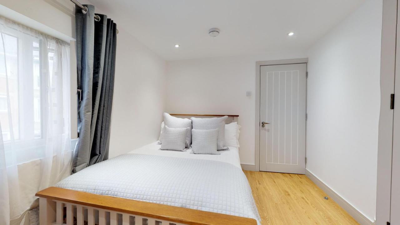 Custom House 2 Bed Apartments, The Barbican, Plymouth