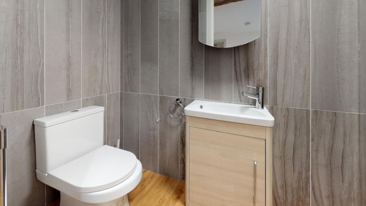 Custom House 2 Bed Apartments, The Barbican, * Plymouth