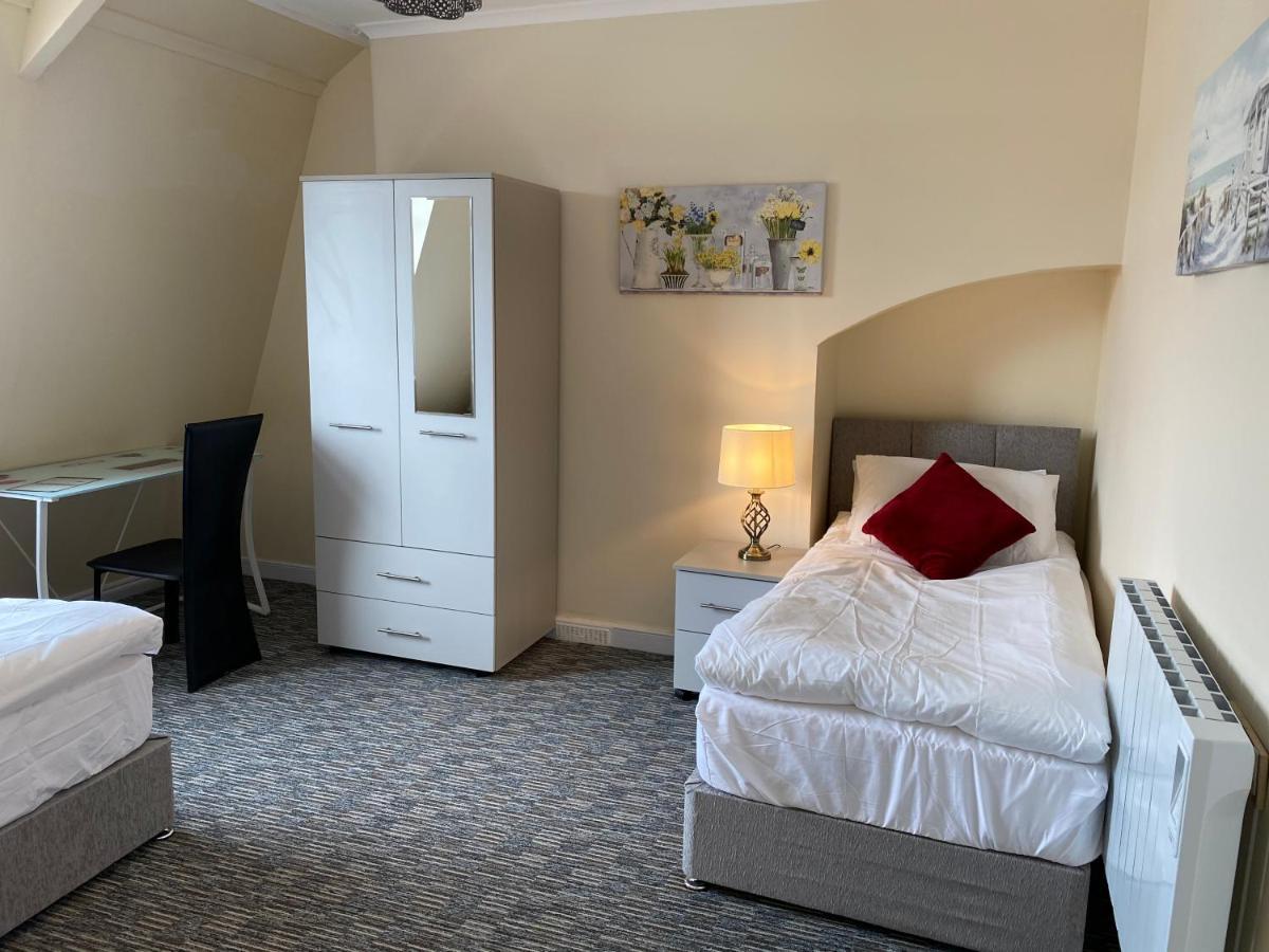 Serviced Apartment *