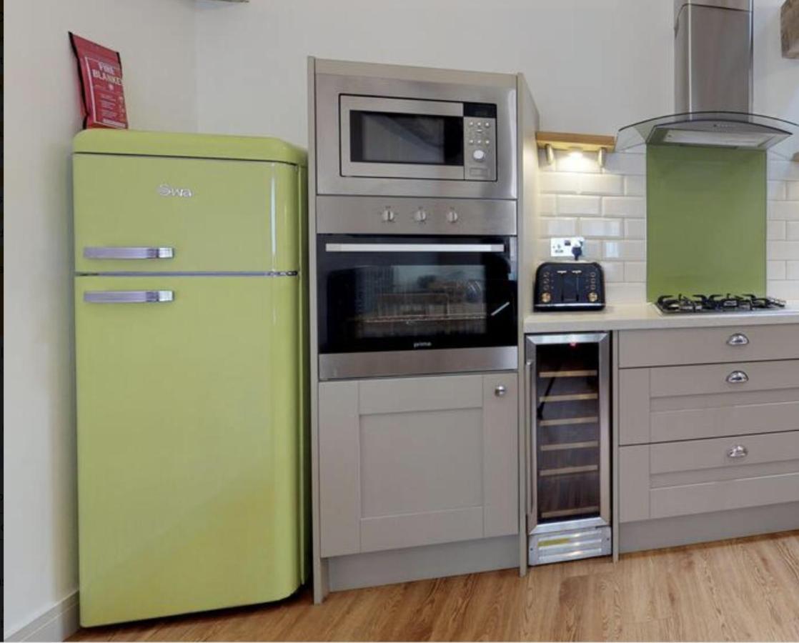 Apartment Custom House 2 Bed Apartments, The Barbican, Plymouth